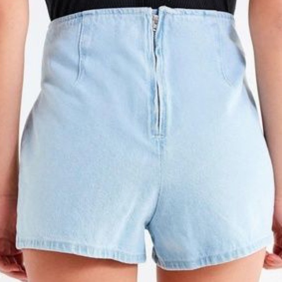 UO BDG Emmy tie front shorts high rise mom shorts - Picture 3 of 8